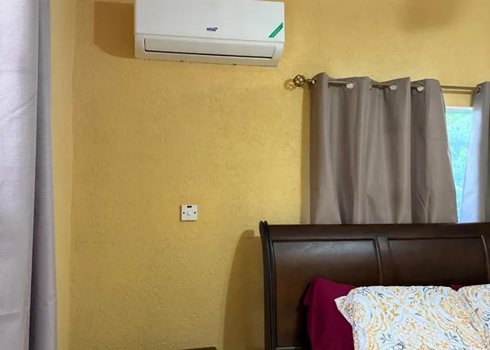 2br Stay, Pool,gym,near Airport, Beaches&hip Strip Apartment Montego Bay