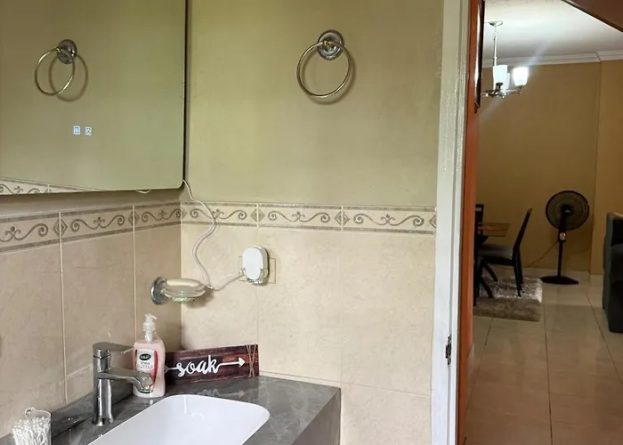 2br Stay, Pool,gym,near Airport, Beaches&hip Strip Appartement Montego Bay